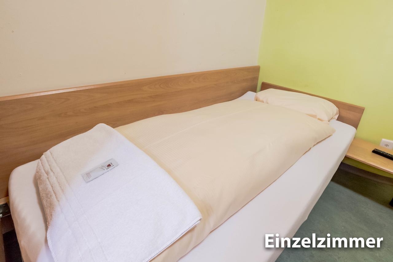 Hotel & Backpackers Zak Schaffhausen Buitenkant foto