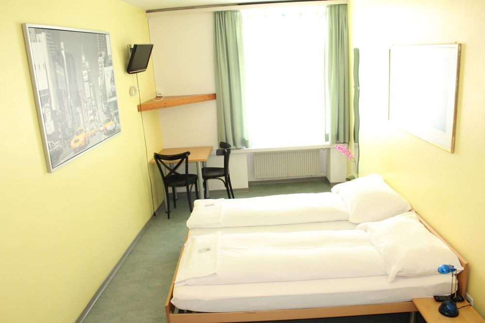 Hotel & Backpackers Zak Schaffhausen Buitenkant foto